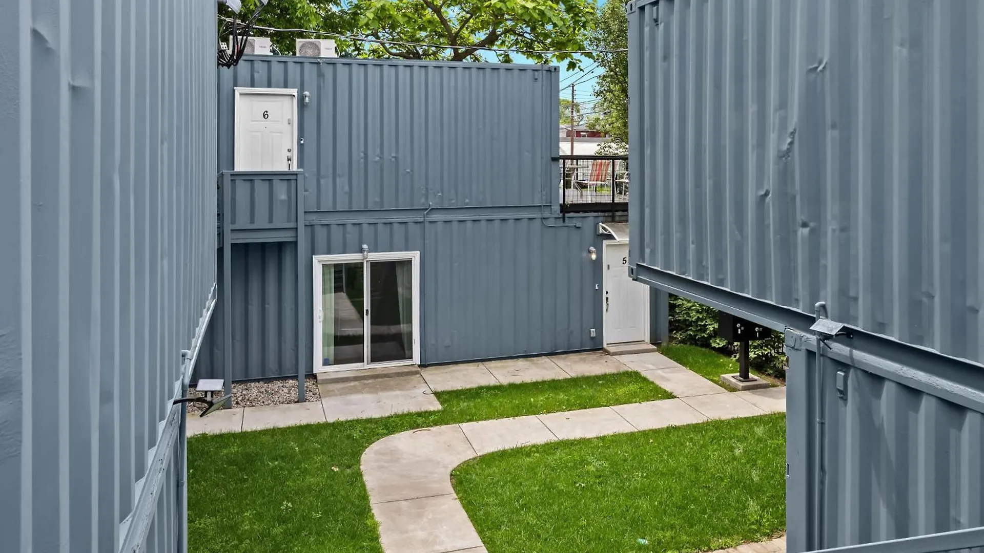 Experience The Unique Re-Nu Shipping Container #2 Apartment Louisville